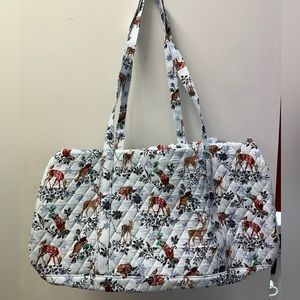 NWT Vera Bradley Large Traveler Duffel Bag Merry Mischief Snow Day Travel Tote